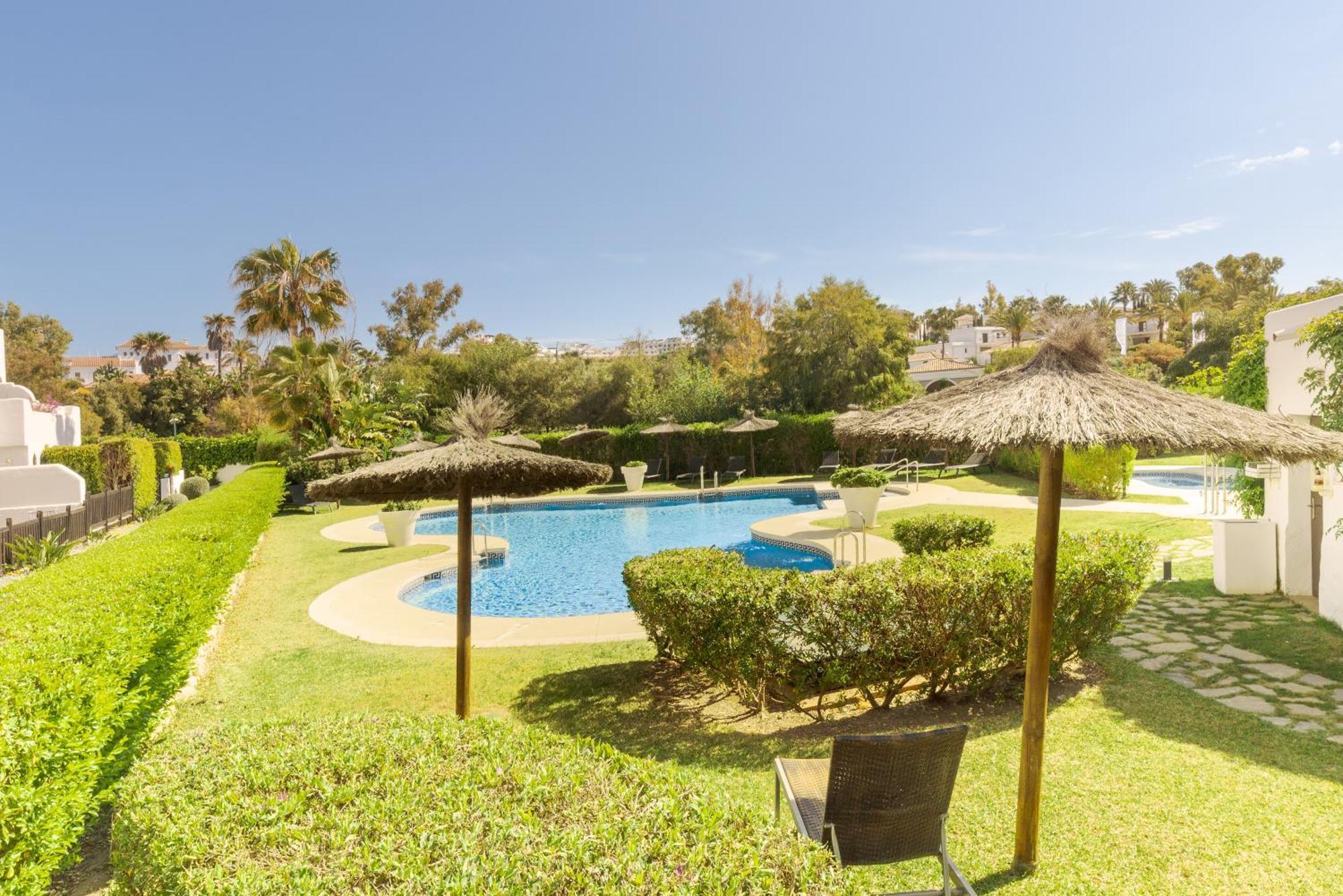 Full Apartment With Private Pool Estepona Dış mekan fotoğraf